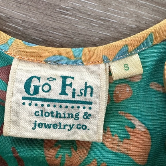 🛍️ Go fish.  muster yellow/ green sleeveless dress. Great condition. - Picture 6 of 9